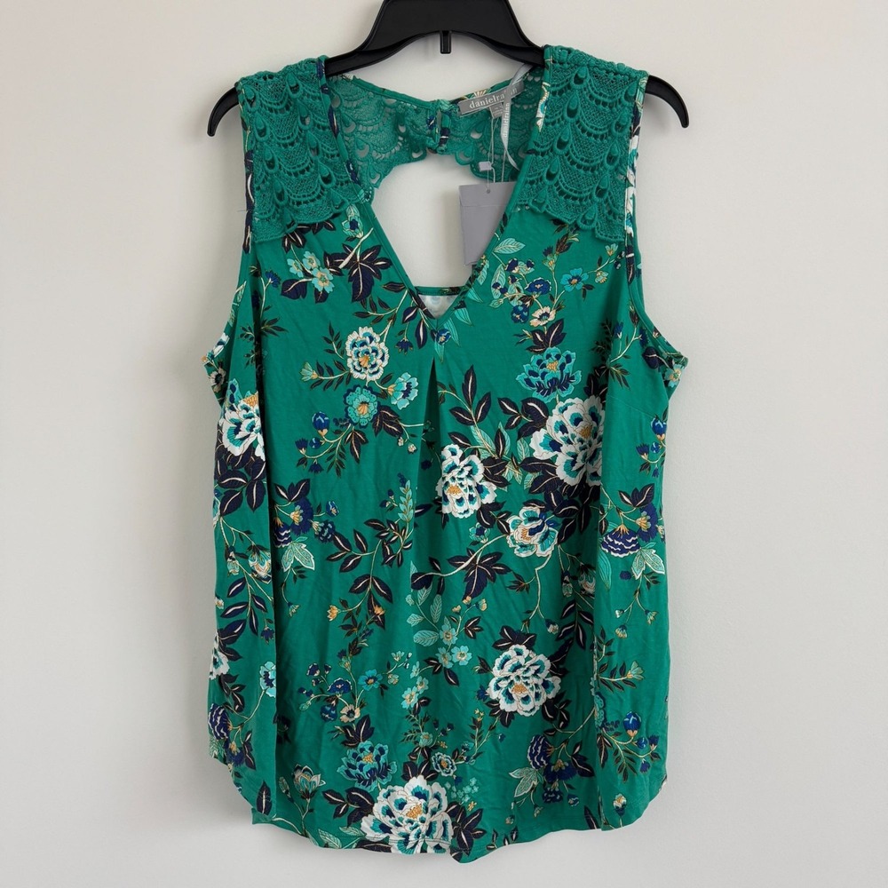 Daniel Rainn Floral Crochet Lace Sleeveless Top Women 1X Green Boho V-Neck NWT
